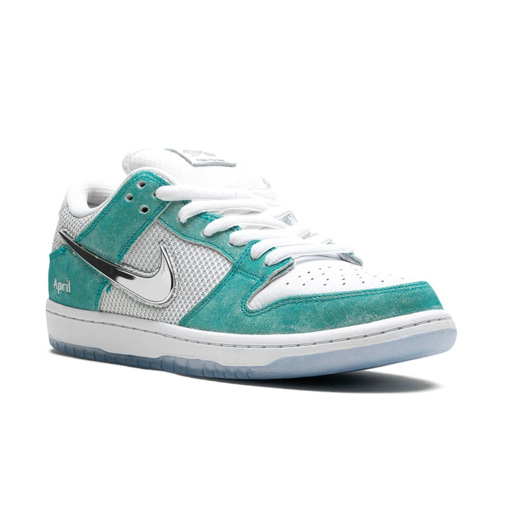 Dunk SB Low - April